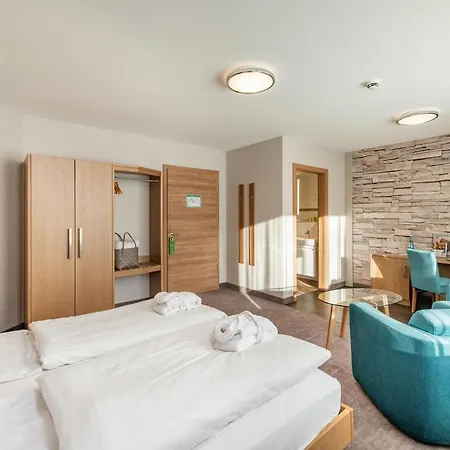Romantik Stryckhaus Готель 4*