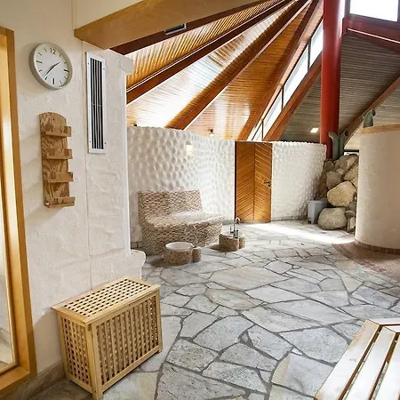 Romantik Stryckhaus Віллінген